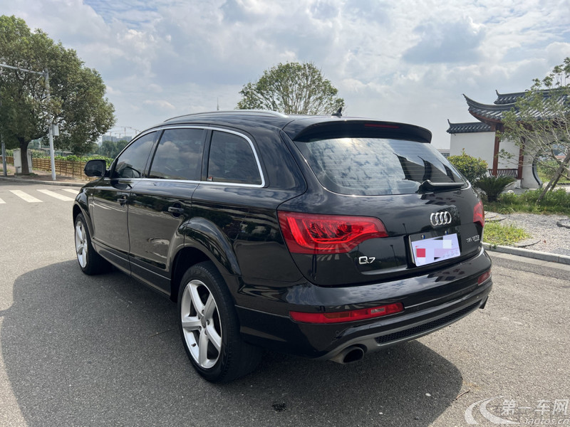 奥迪Q7 35 [进口] 2014款 3.0T 自动 越野型 