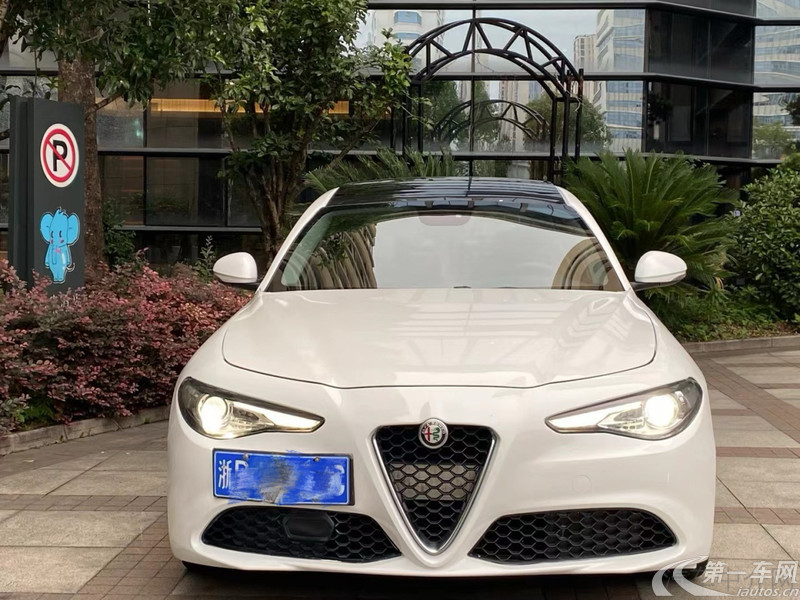 阿尔法罗密欧Giulia [进口] 2017款 2.0T 自动 精英版 