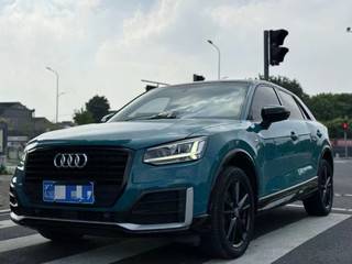 奥迪Q2L 35TFSI 1.4T 自动 进取动感型 