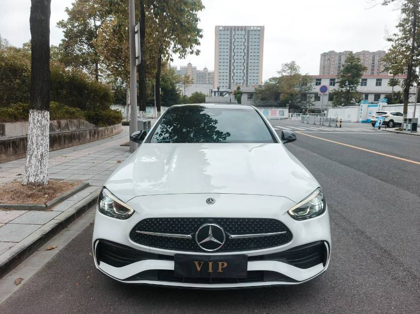 奔驰C级 C260L 2022款 1.5T 自动 皓夜运动版 价格0万