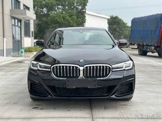 宝马5系 530Li 2.0T 自动 改款二领先型M运动套装 