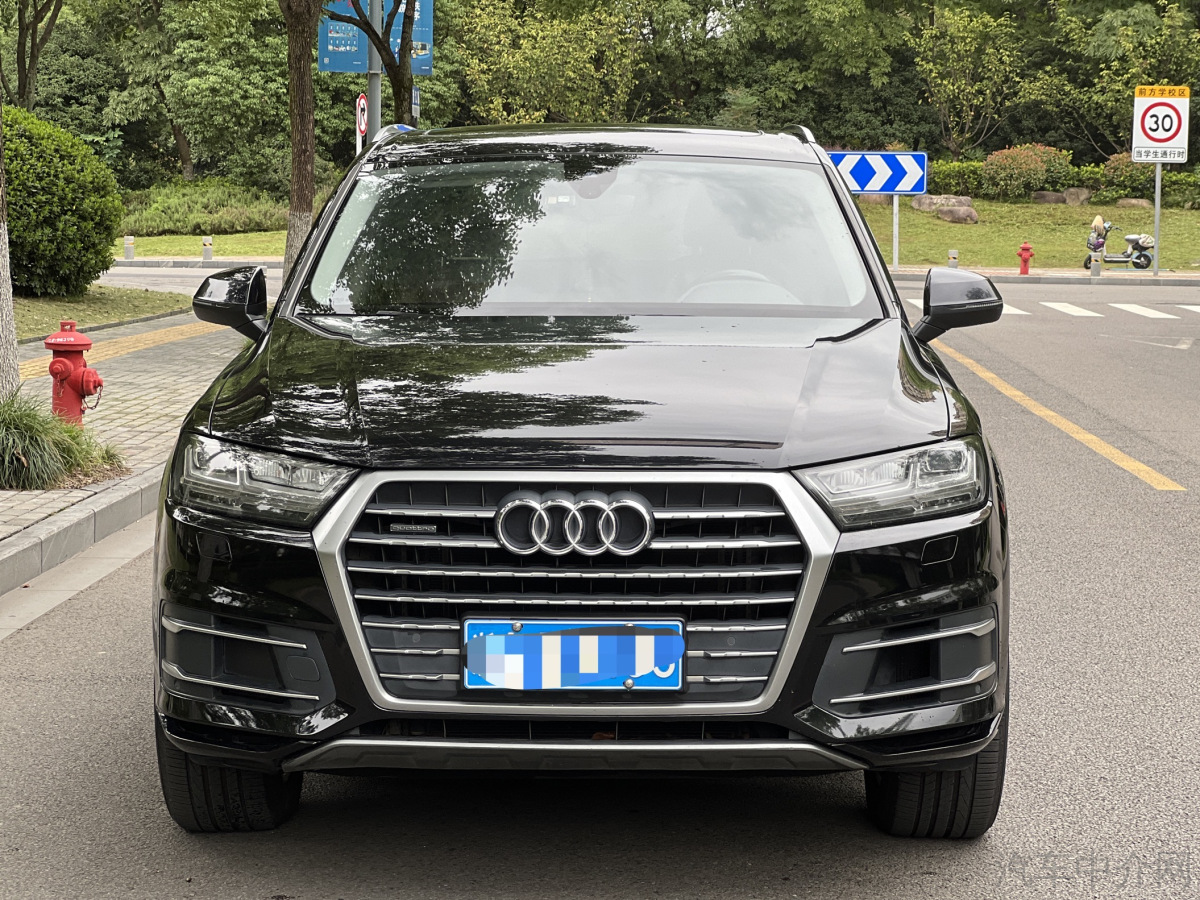 奥迪Q7 55 [进口] 2019款 3.0T 自动 S二手车 二手Line运动型价格0万