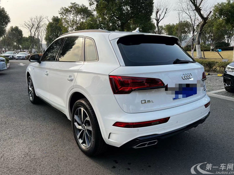 奥迪Q5L 45T 2023款 2.0T 自动 豪华动感型 (国Ⅵ) 