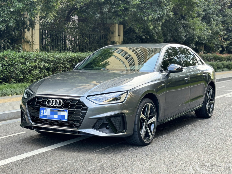 奥迪A4L 2024款 2.0T 自动 豪华动感型 (国Ⅵ) 