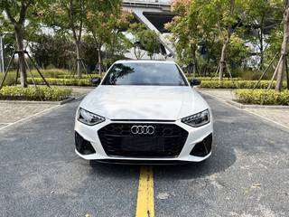 奥迪A4L 40TFSI 2.0T 自动 豪华动感型 