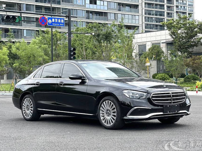 【南昌二手奔驰E级】奔驰E级 300L 2023款 2.0T 自动 汽油 改款豪华型