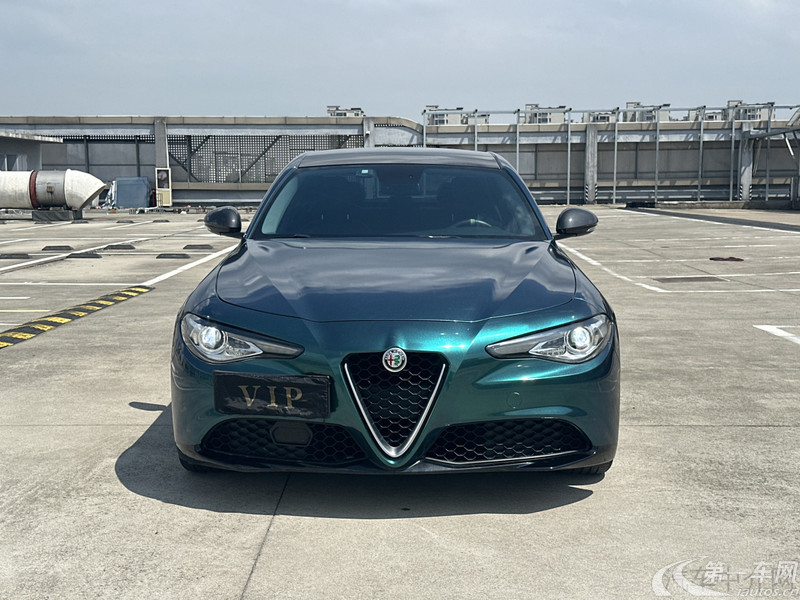 阿尔法罗密欧Giulia [进口] 2018款 2.0T 自动 豪华碳纤维限量版 