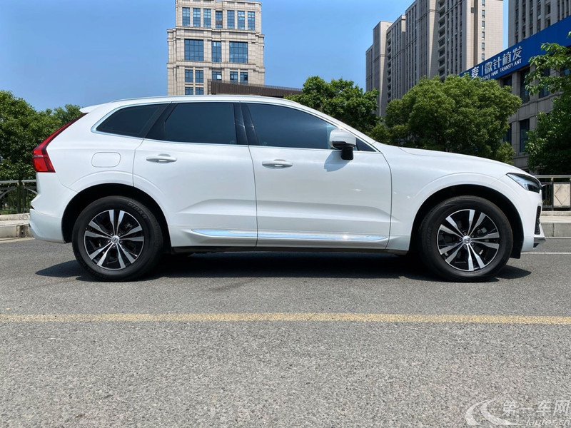 沃尔沃XC60 B5 2022款 2.0T 自动 智逸豪华版 (国Ⅵ) 