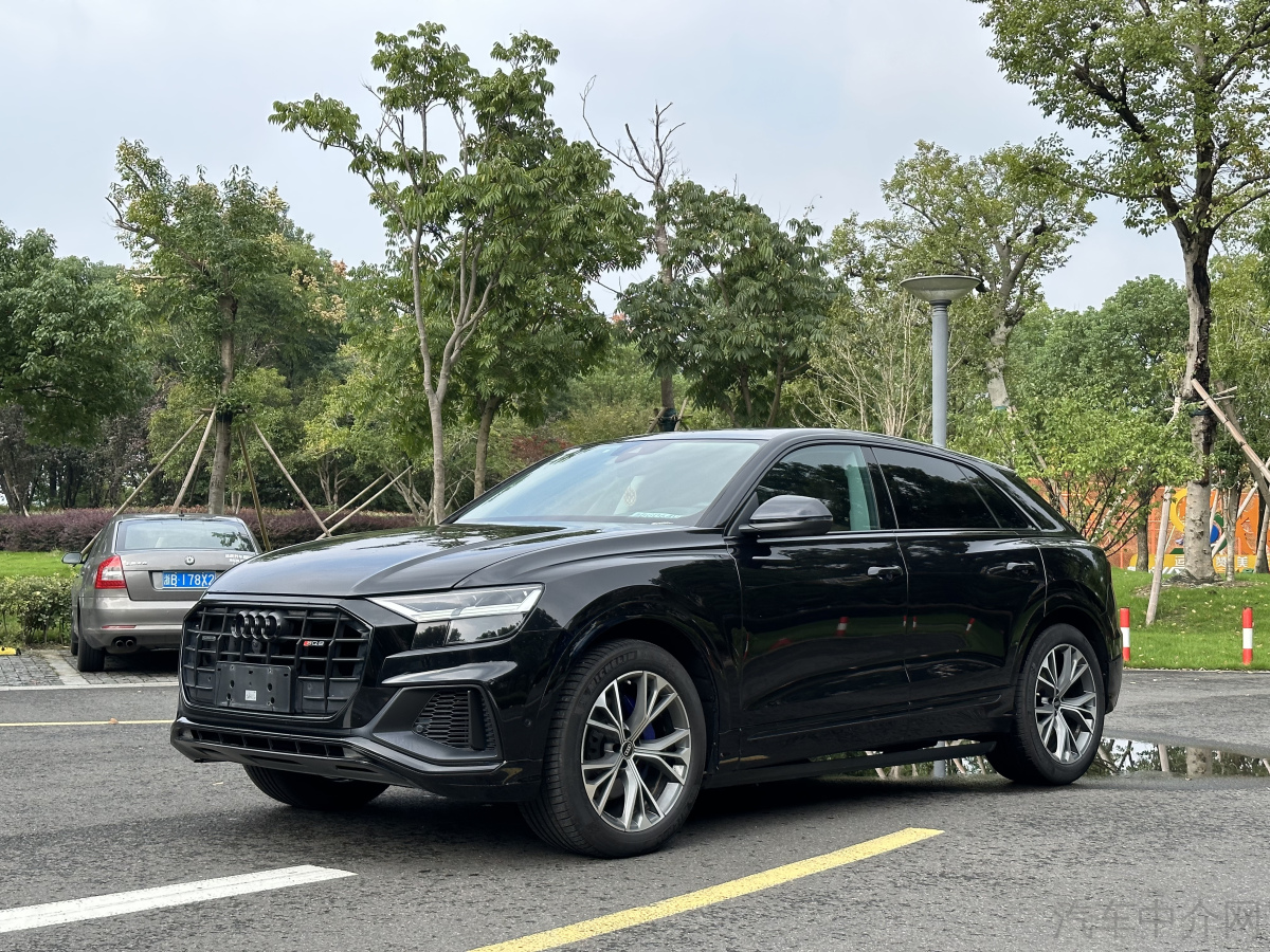 奥迪Q8 55 [进口] 2021款 3.0T 自动 豪华动感型48V轻混价格0万