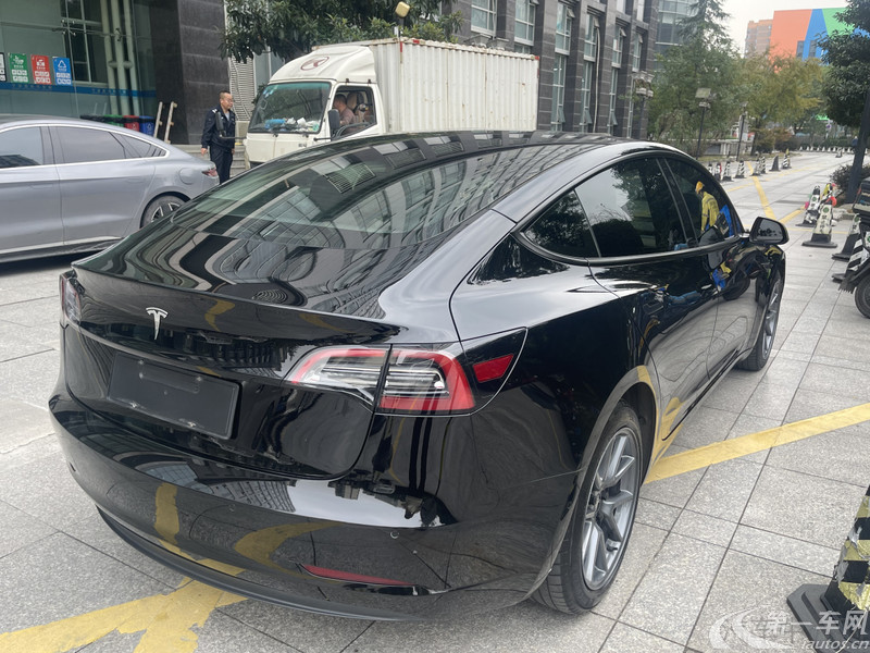 特斯拉MODEL 3 2021款 自动 改款标准续航升级版 纯电动 