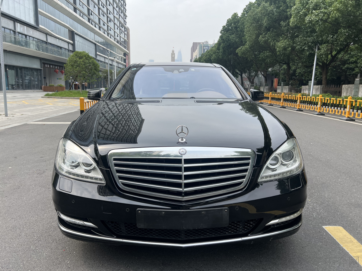 奔驰S级 S350 [进口] 2009款 3.5L 自动 汽油 加长版价格0万 