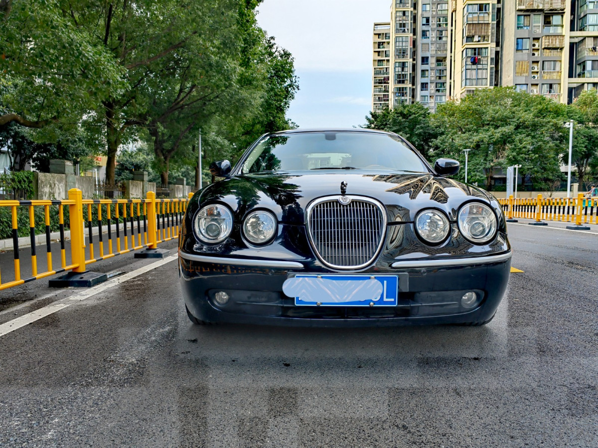 捷豹XJ 6L [进口] 2005款 3.0L 自动 汽油 皇家加长版价格0万 