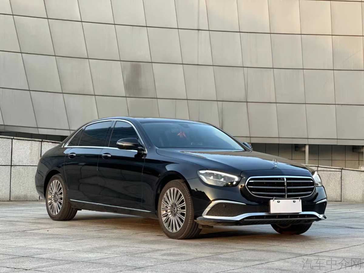 奔驰E级 300L 2022款 2.0T 自动 汽油 改款二时尚型 价格0万 