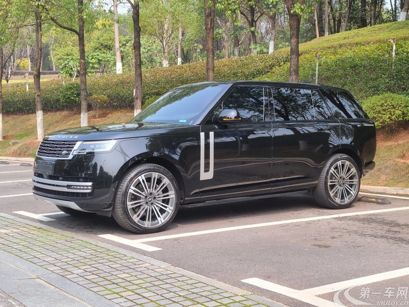 【武汉二手路虎揽胜】路虎揽胜 [进口] 2023款 3.0T 自动 四驱 400PS盛世七座加长版