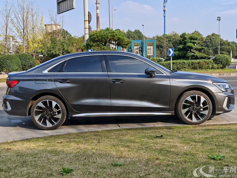 奥迪A3 35TFSI 2024款 1.4T 自动 Limousine进取致雅型 (国Ⅵ) 