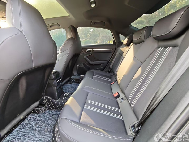 奥迪A3 35TFSI 2024款 1.4T 自动 Limousine进取致雅型 (国Ⅵ) 