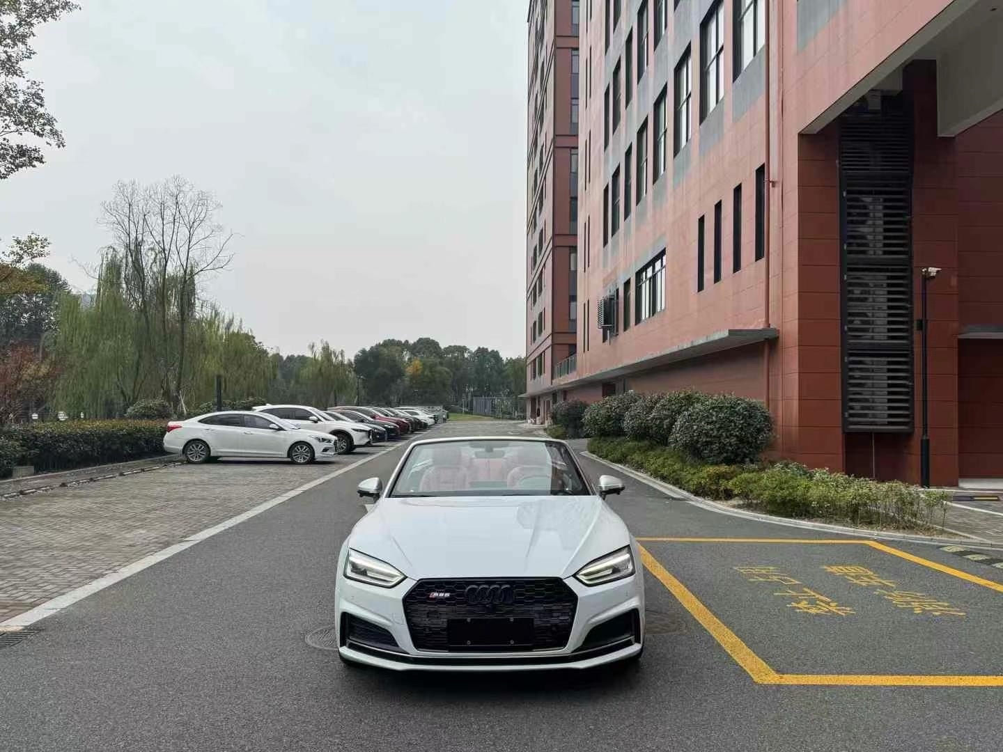 奥迪A5敞篷 45TFSI [进口] 2019款 2.0T 自动 汽油 运动型价格0万 