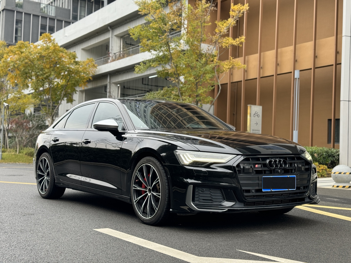 奥迪A6L 45TFSI 2022款 2.0T 自动 尊享动感型 价格0万 