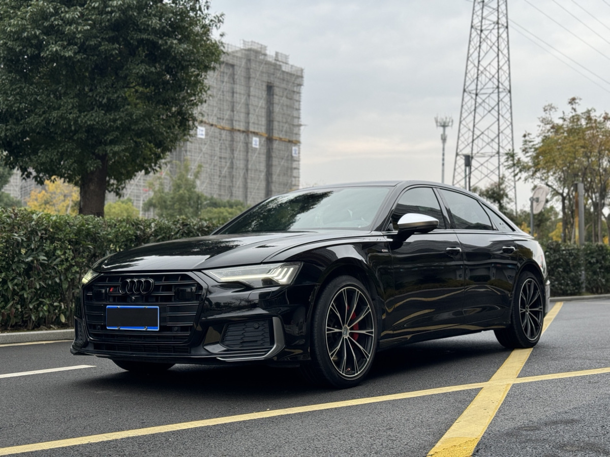 奥迪A6L 45TFSI 2022款 2.0T 自动 尊享动感型 价格0万 