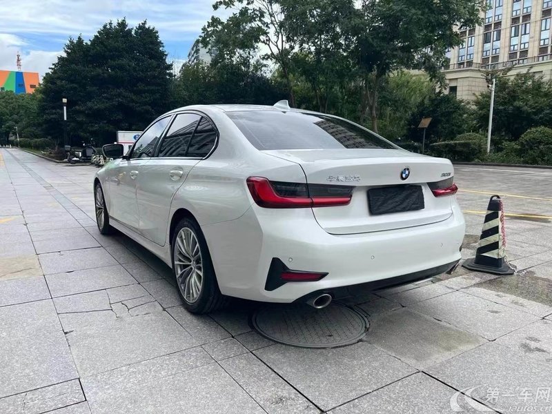 宝马3系 320i 2021款 2.0T 自动 汽油 运动套装 (国Ⅵ) 