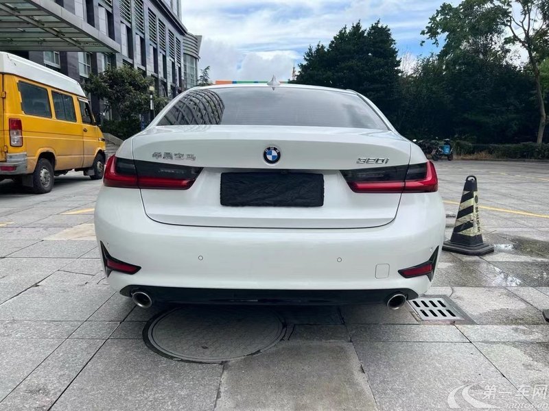 宝马3系 320i 2021款 2.0T 自动 汽油 运动套装 (国Ⅵ) 