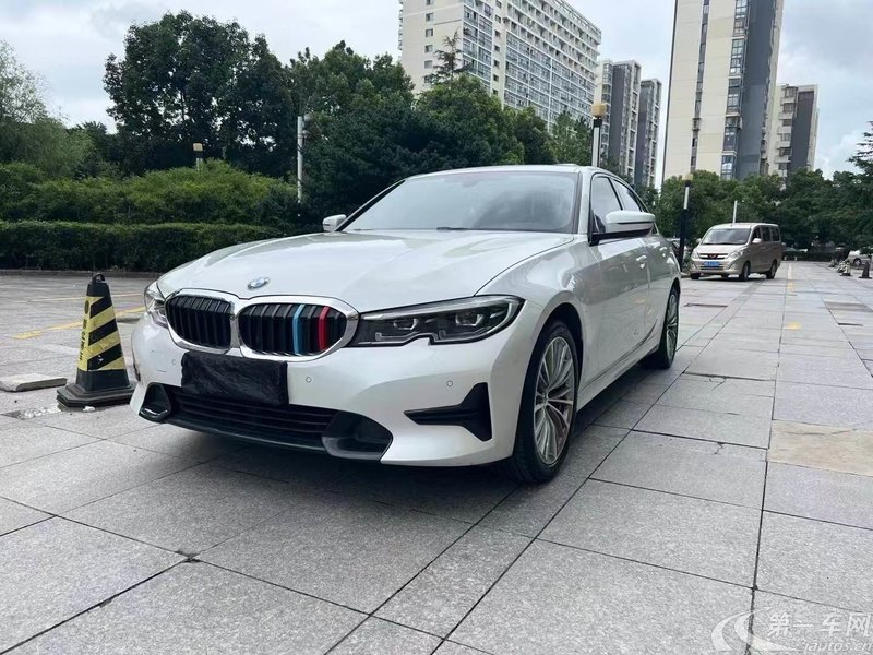 宝马3系 320i 2021款 2.0T 自动 汽油 运动套装 (国Ⅵ) 