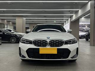 宝马3系 325Li 2.0T 自动 xDrive-M运动套装 