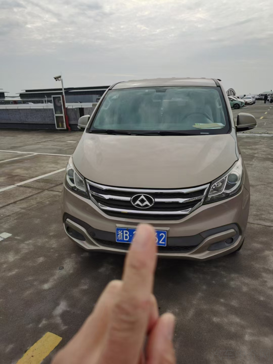 MAXUS迈克萨斯G10 2014款 2.0T 手动 7座 精英版 价格0万 