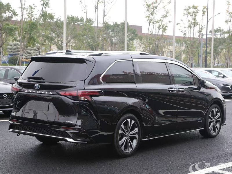 丰田格瑞维亚 2022款 2.5L 自动 尊贵版 (国Ⅵ) 