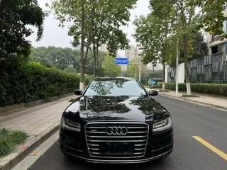 奥迪A8L 45TFSI 3.0T 自动 舒适型 