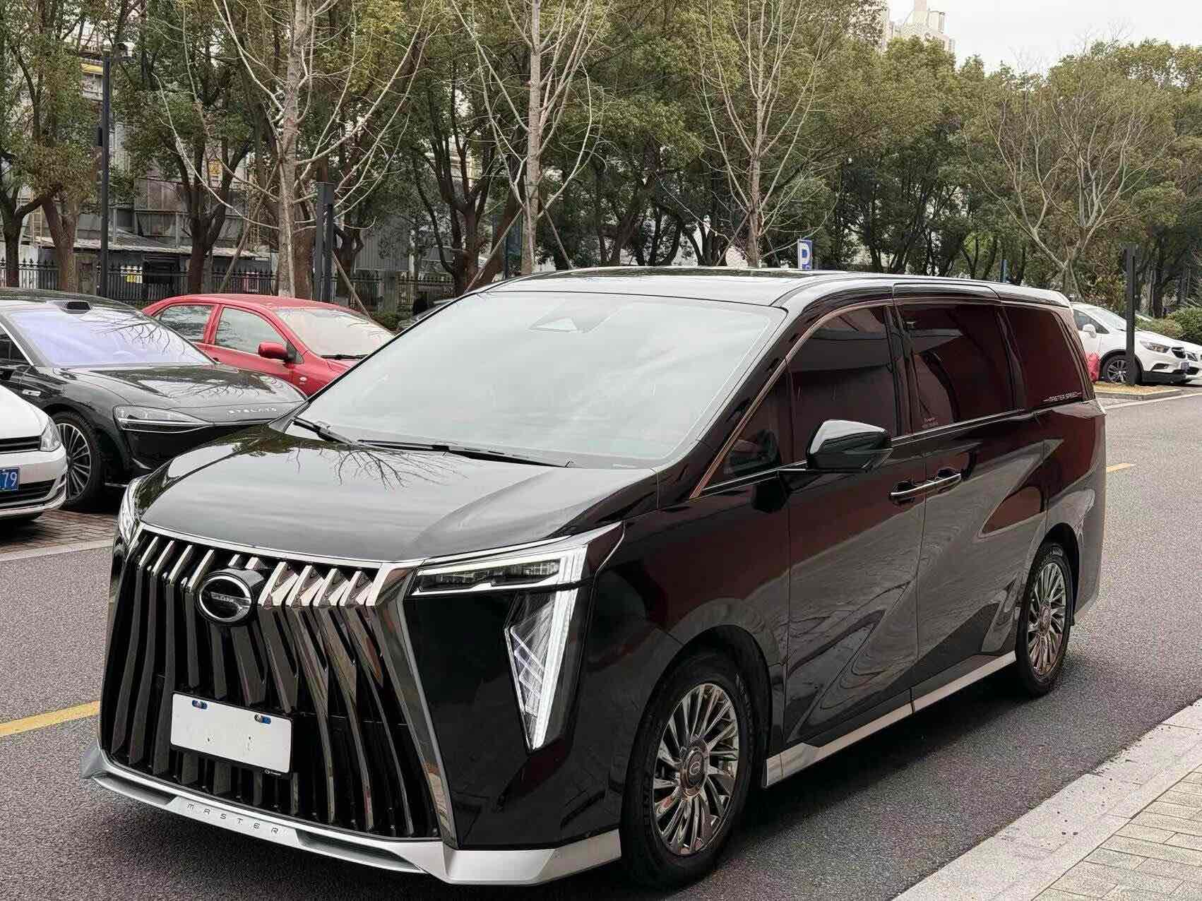 传祺M8 宗师系列 2024款 2.0T 自动 400T至尊版 价格0万