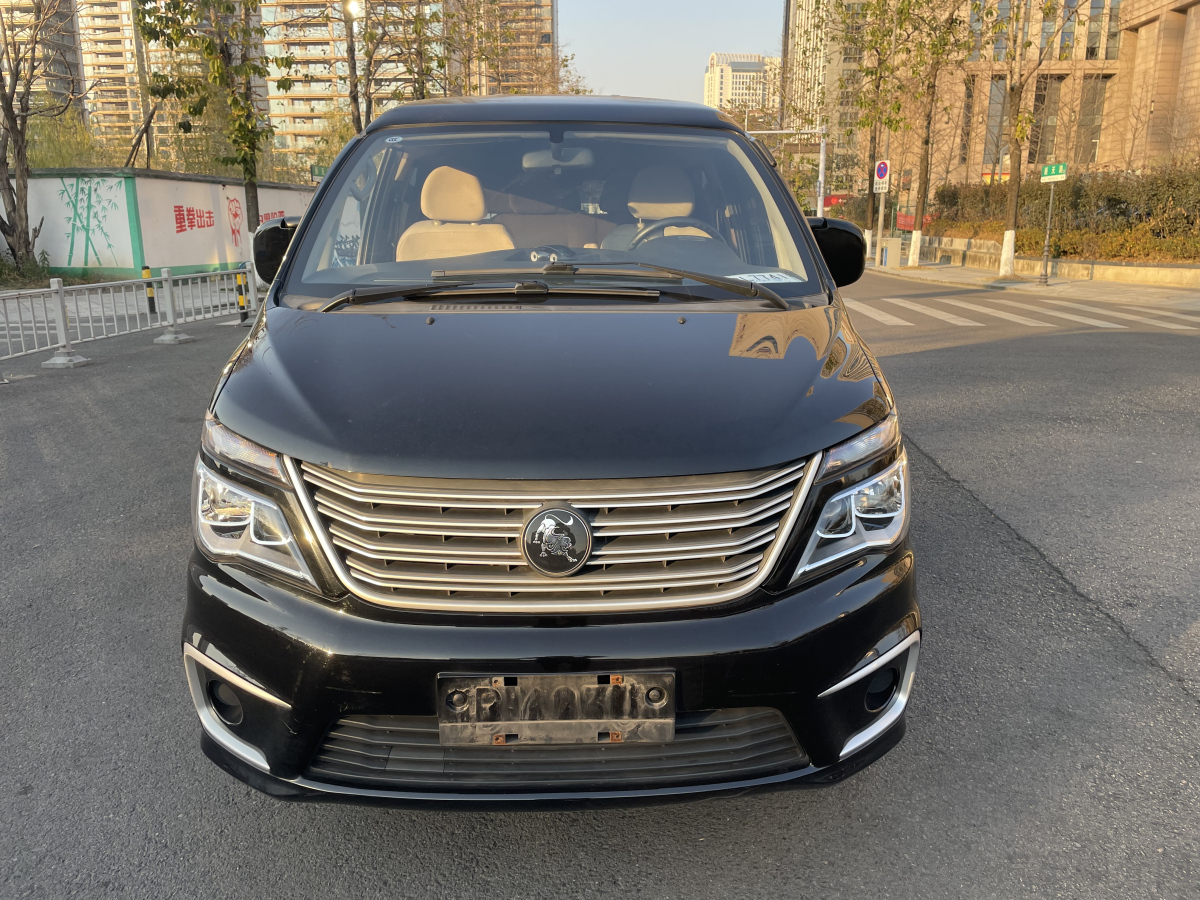 东风风行菱智 M5L 2022款 1.6L 手动 7座 奋斗款舒适型价格0万 
