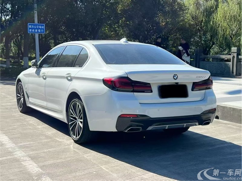 宝马5系 530Li 2022款 2.0T 自动 汽油 改款二领先型M运动套装 (国Ⅵ) 