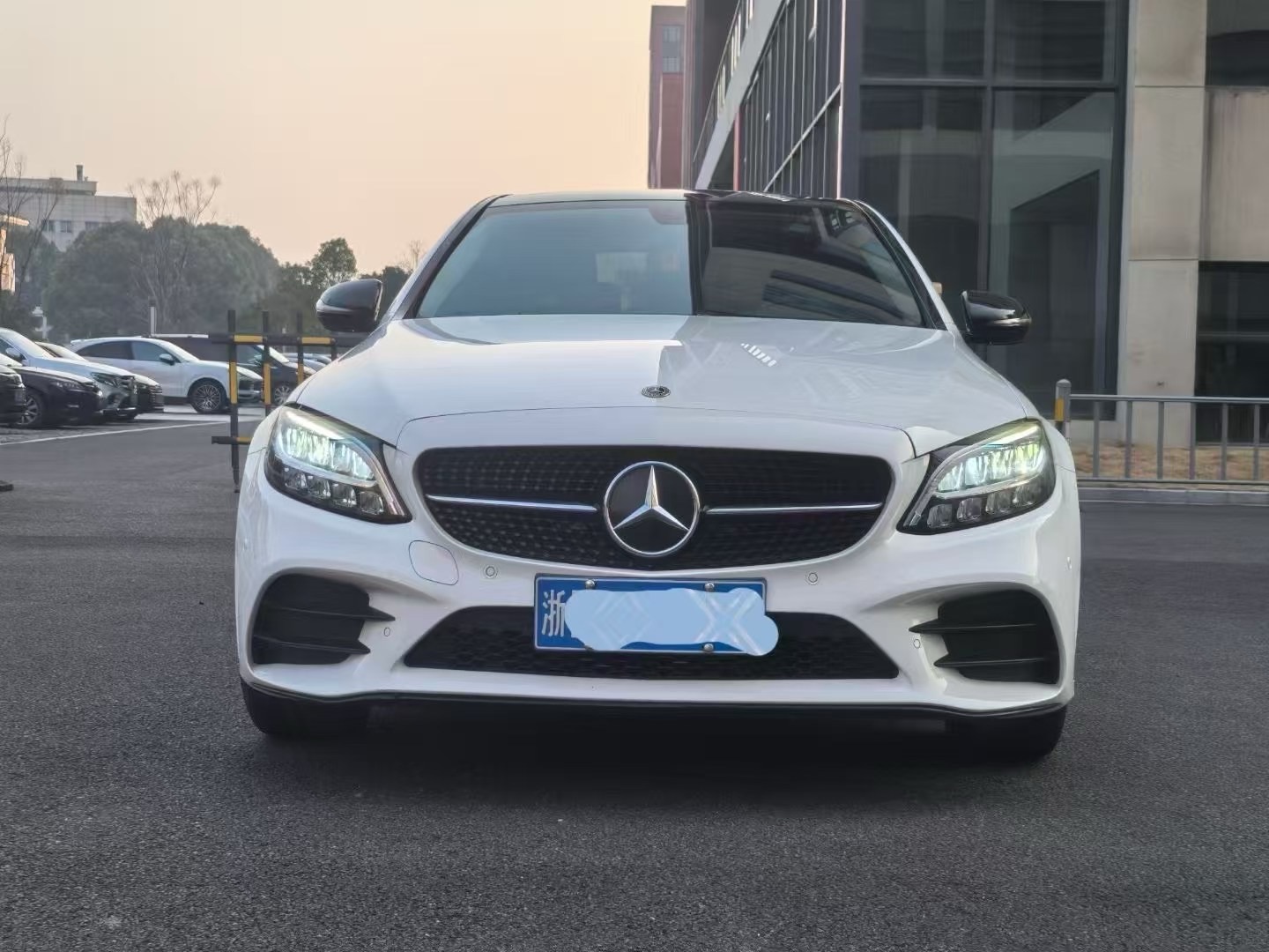 奔驰C级 C260L 2022款 1.5T 自动 运动版 价格0万 