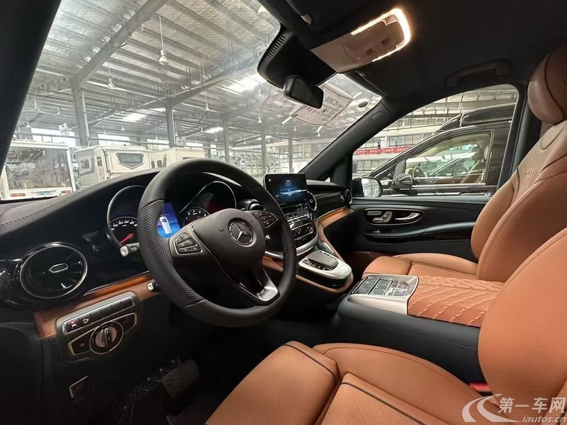 奔驰V级 2022款 2.0T 自动 长轴距豪华版 (国Ⅵ) 