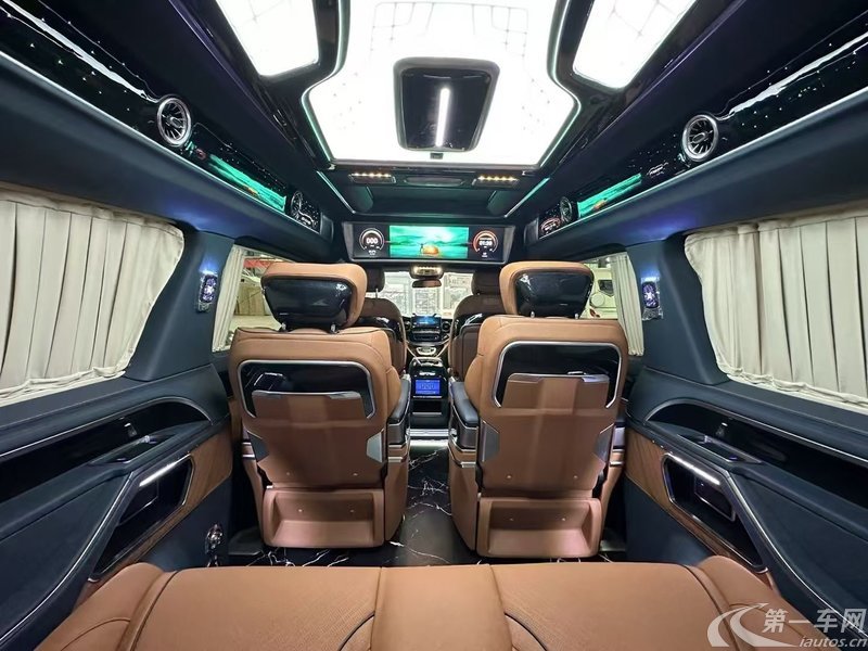 奔驰V级 2022款 2.0T 自动 长轴距豪华版 (国Ⅵ) 