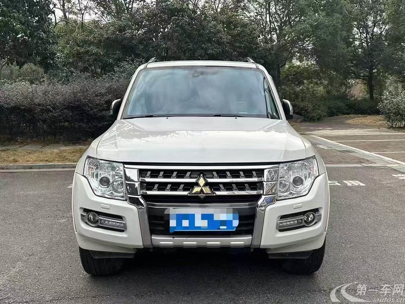 【大同二手三菱帕杰罗劲畅】三菱帕杰罗劲畅 2015款 3.0L 自动 后驱 豪华版
