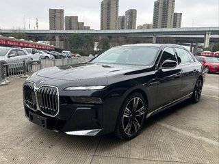 宝马7系 740Li 3.0T 自动 尊享型M运动套装 