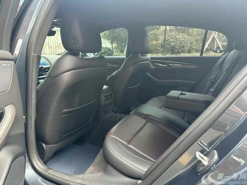 凯迪拉克CT5 2020款 2.0T 自动 铂金运动版 (国Ⅵ) 
