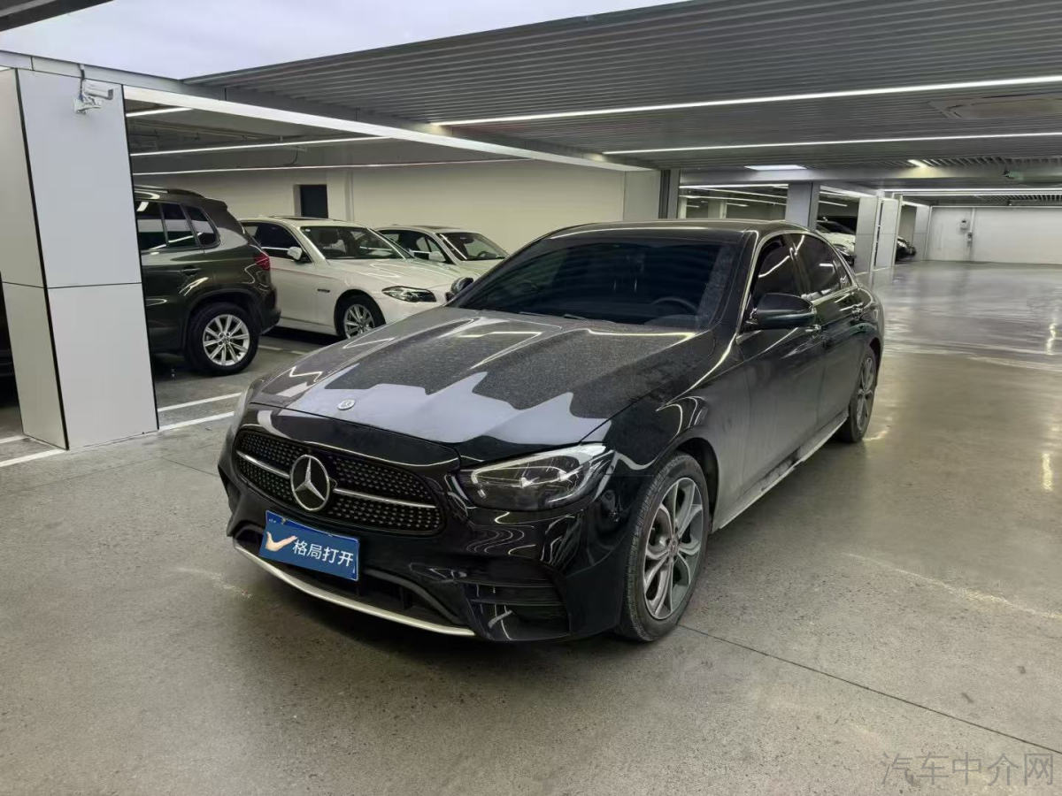 奔驰E级 300L 2023款 2.0T 自动 汽油 豪华型 价格0万