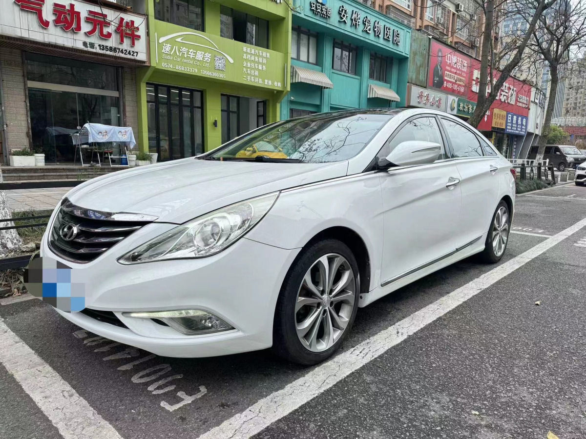 现代索纳塔 2015款 2.4L 自动 DLX尊贵型 价格0万