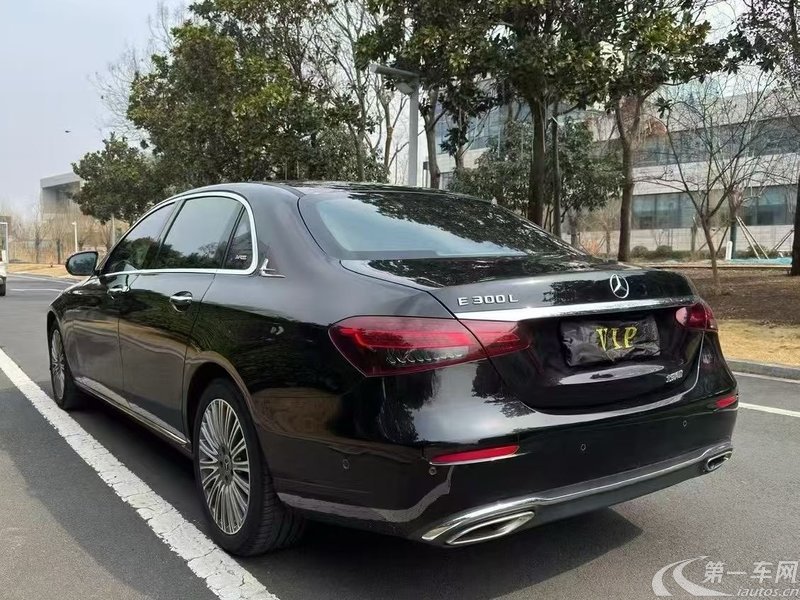 奔驰E级 E300L 2021款 2.0T 自动 汽油 改款尊贵型 (国Ⅵ) 