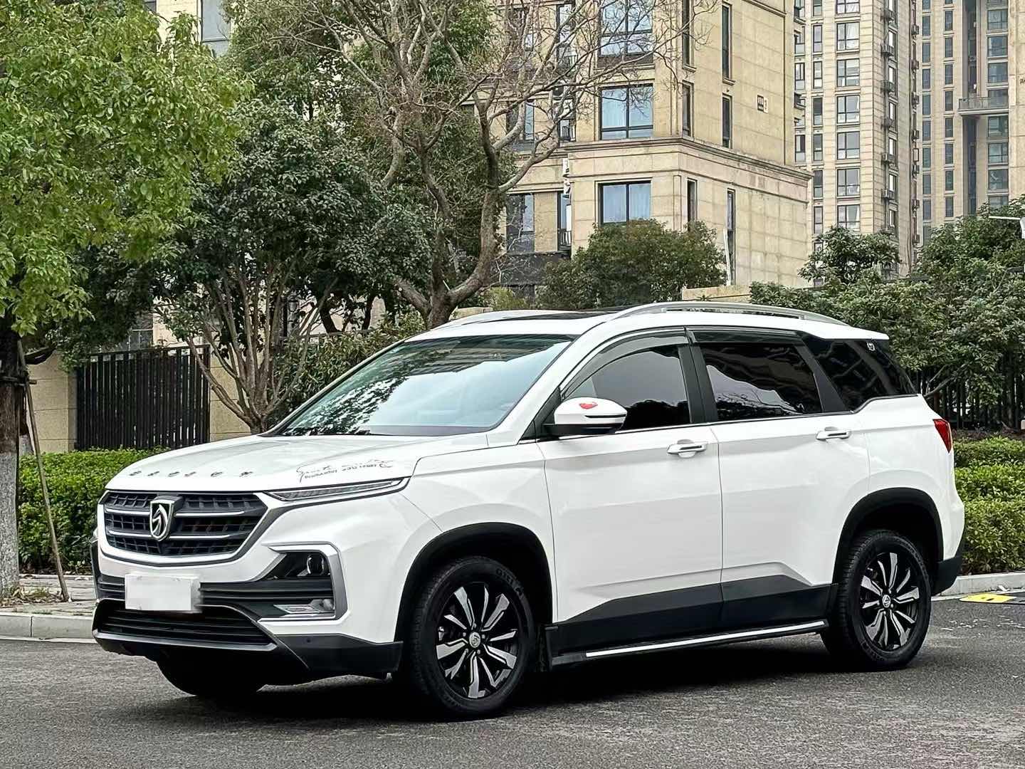 宝骏530 2019款 1.5T 自动 前驱 尊贵型 价格0万