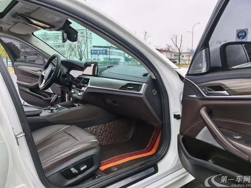 宝马5系 530Li 2019款 2.0T 自动 汽油 尊享型豪华套装 (国Ⅵ) 
