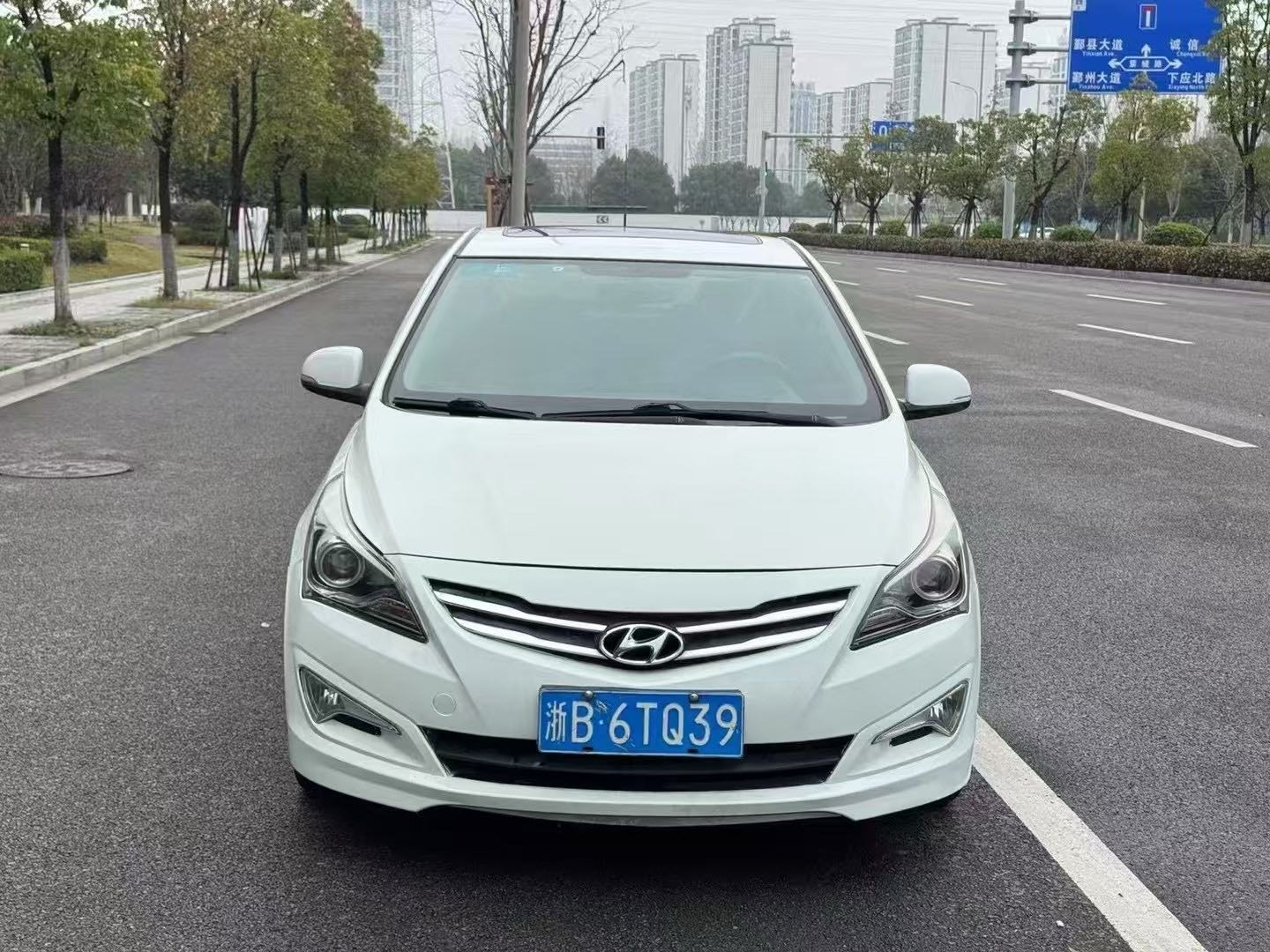 现代瑞纳 2011款 1.4L 自动 5门5座两厢车 时尚型 价格0万 