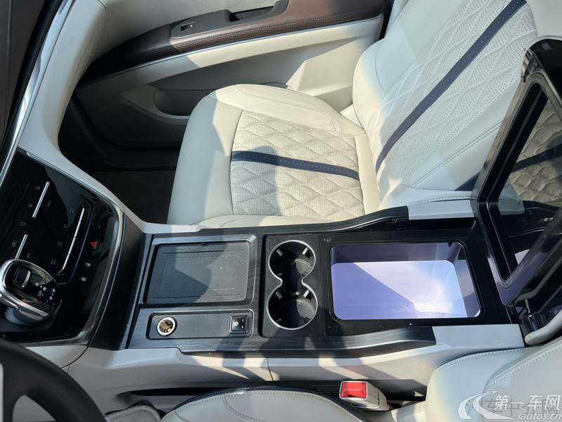 别克GL8 2021款 2.0T 自动 7座 652T豪华型 (国Ⅵ) 
