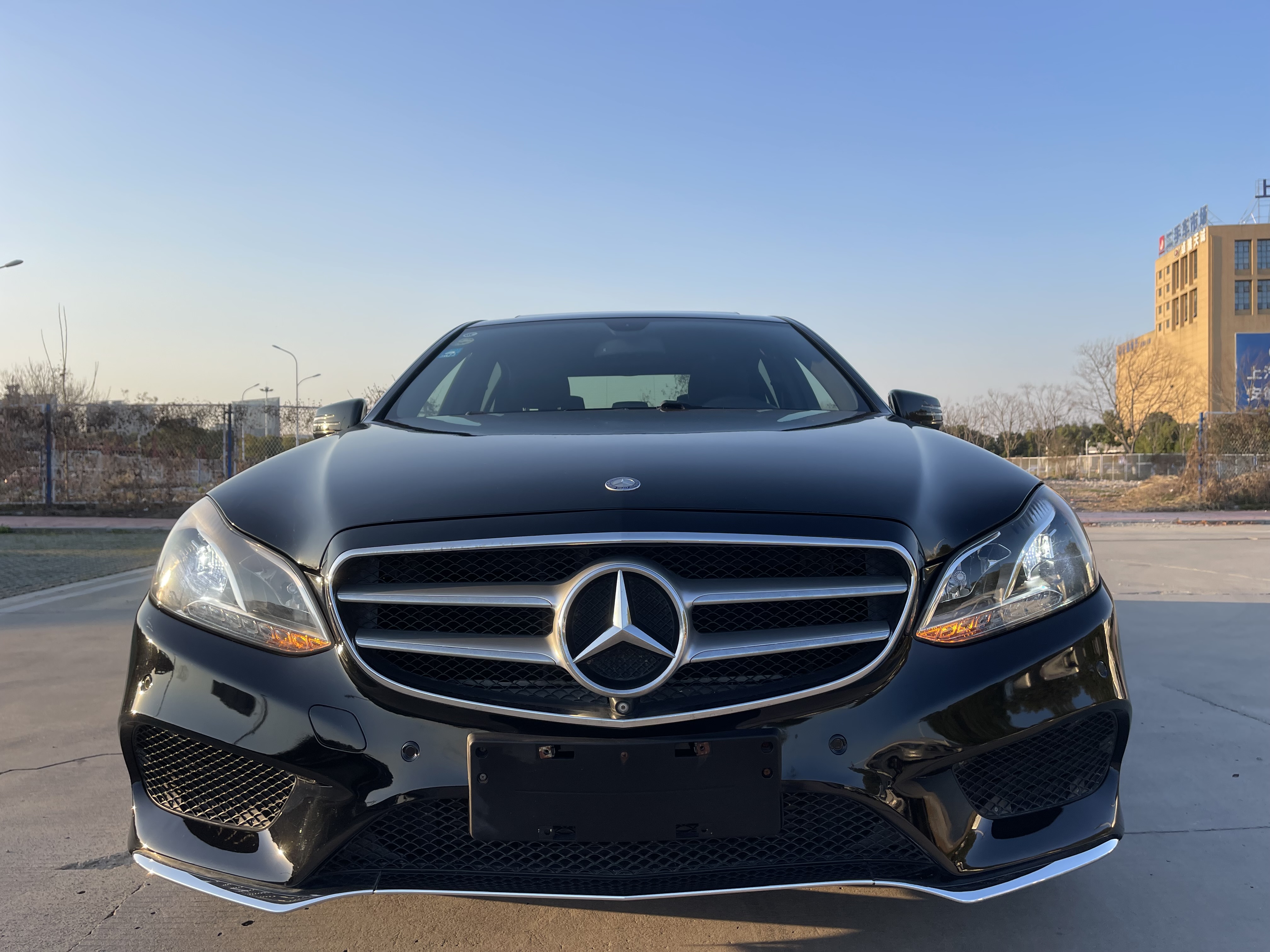 奔驰E级 E260L 2015款 2.0T 自动 汽油 改款运动型 价格0万 