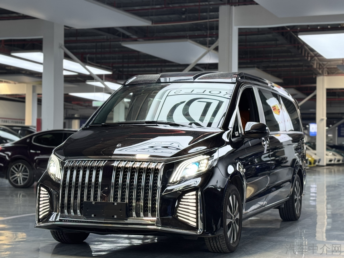 奔驰威霆 2024款 2.0T 自动 8座 汽油 商务版 价格0万