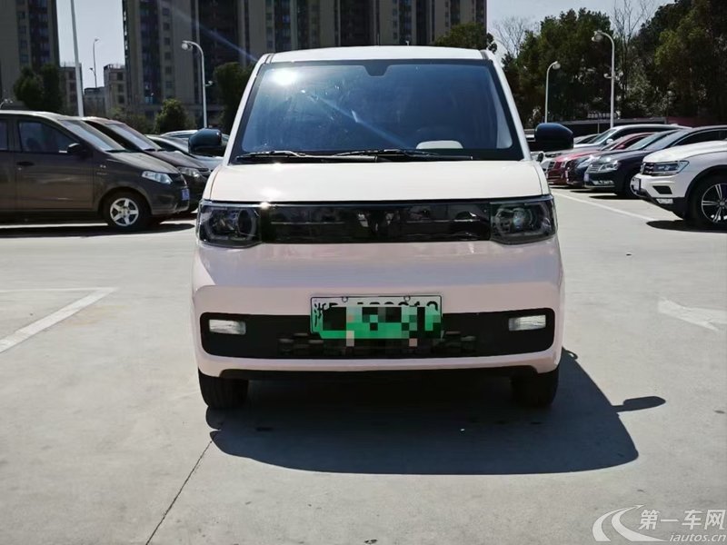 五菱宏光MINI EV 2022款 自动 夹心款170km三元锂 纯电动 
