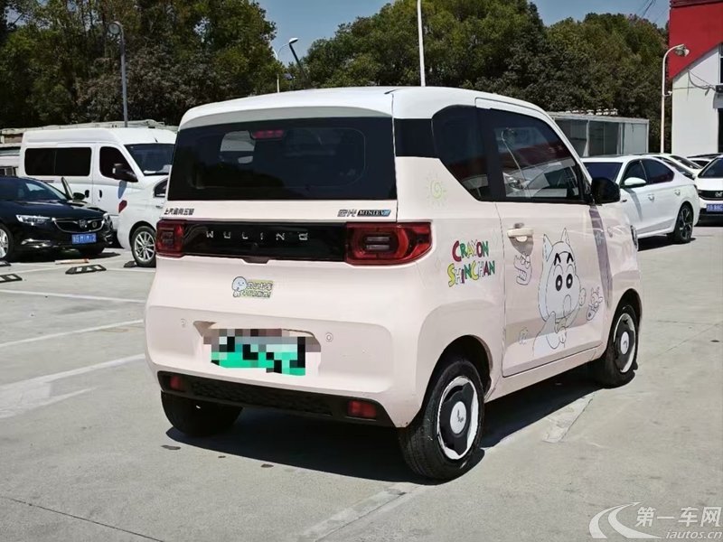 五菱宏光MINI EV 2022款 自动 夹心款170km三元锂 纯电动 